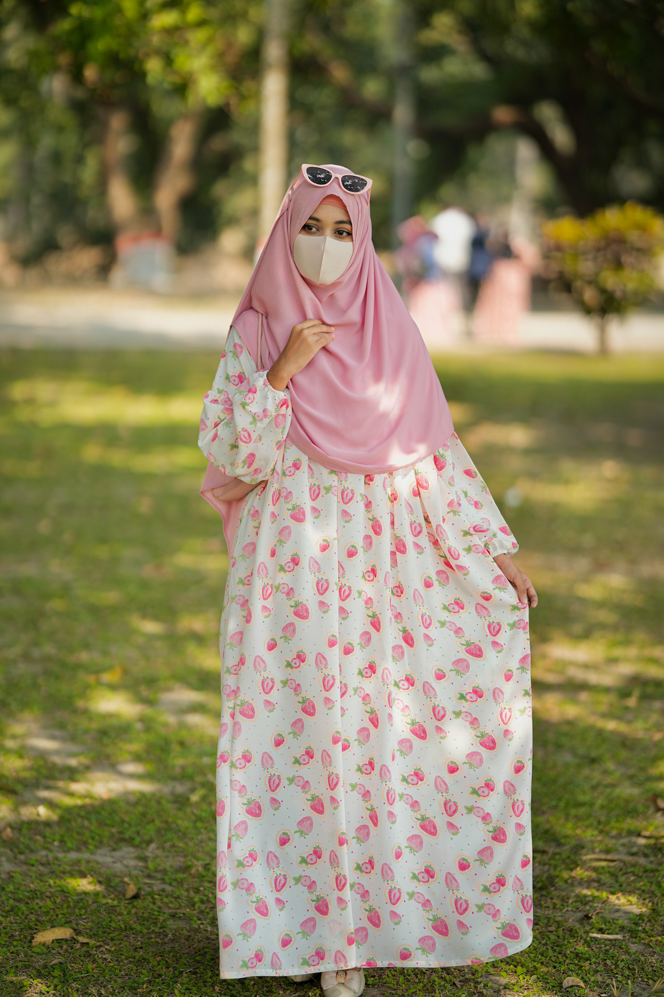 STRAWBERRY GOWN