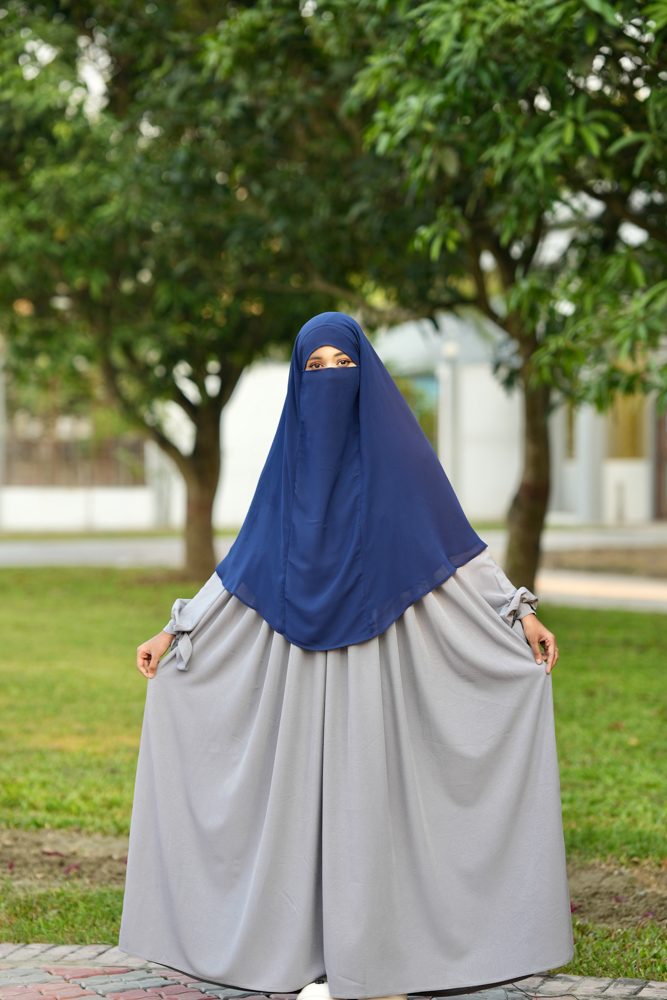 RUHANA GREY & NEVY BLUE