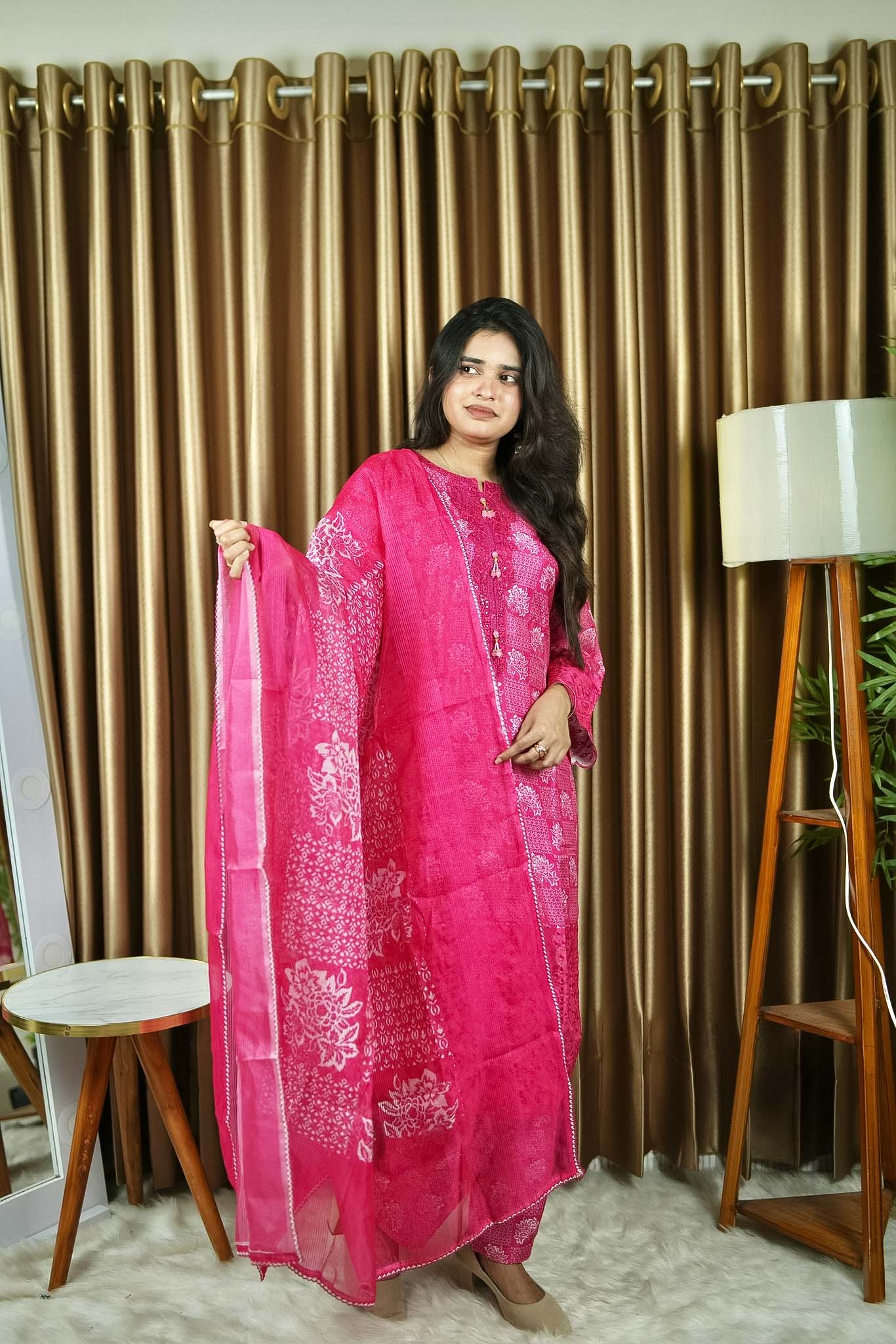 STITCHED THREEPIECE PINK